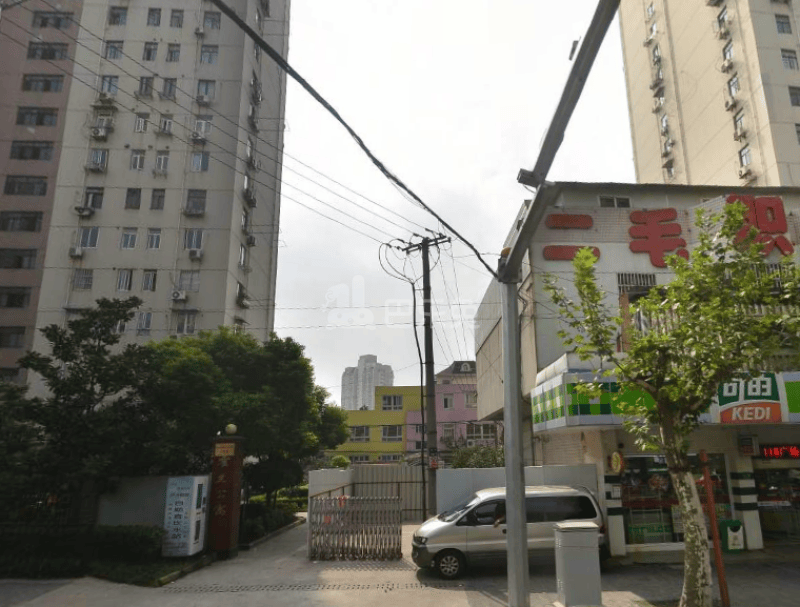 霍兰公寓14669785周边环境图3