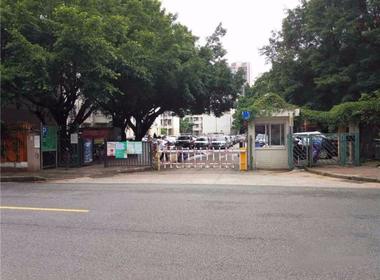 爱榕园 3室1厅1卫