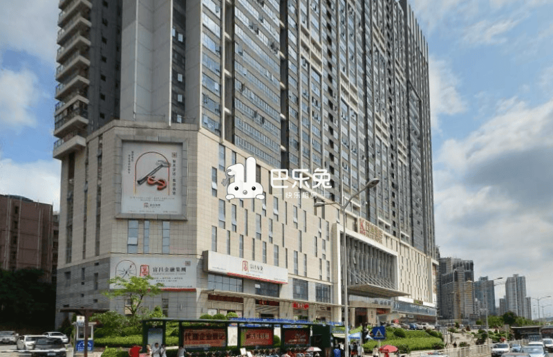 深圳龙岗_佳兆业大都汇大厦_1室0厅1卫_合租朝西南_布吉站a出口对面