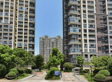 世茂江滨花园峻景湾 