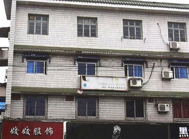 厚诚路小区 3室0厅0卫