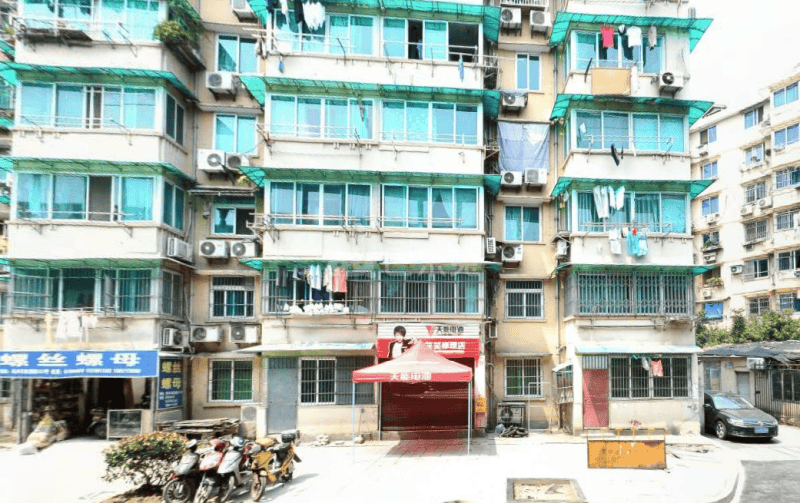 柴校坊18232929周边环境图1