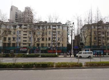 华侨路79号 1室0厅0卫