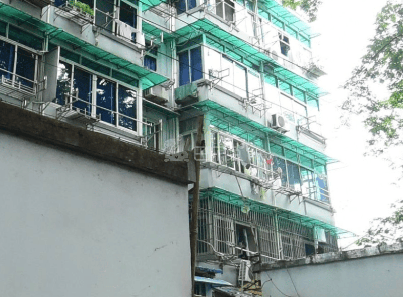 万松岭路84号15638730周边环境图3