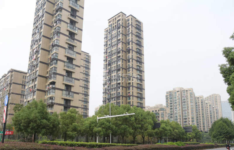 铂金名筑18101292周边环境图6