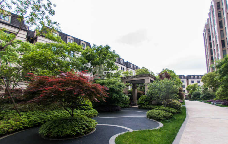 富越香溪18460578周边环境图4