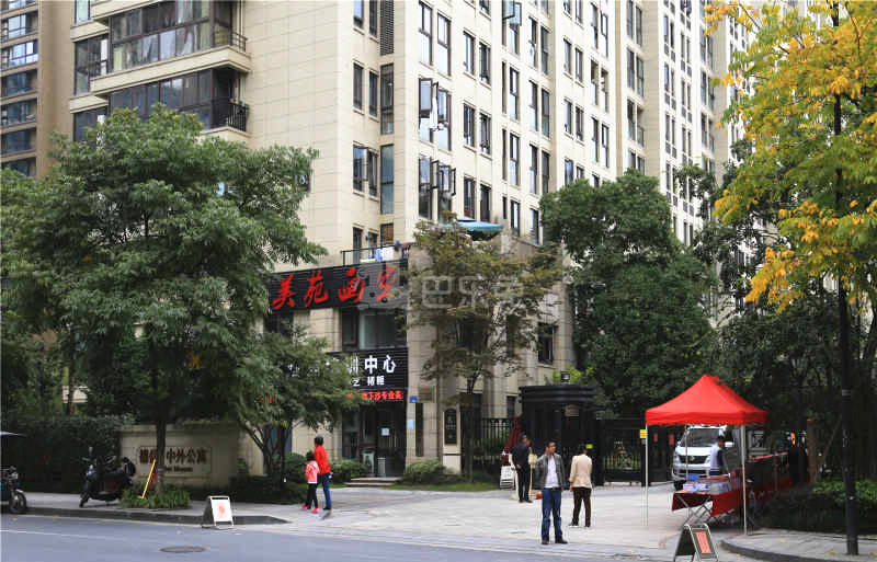 德信中外公寓18326703周边环境图2