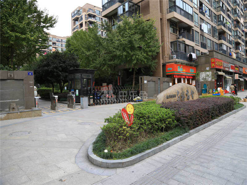 左邻右舍18483078周边环境图4