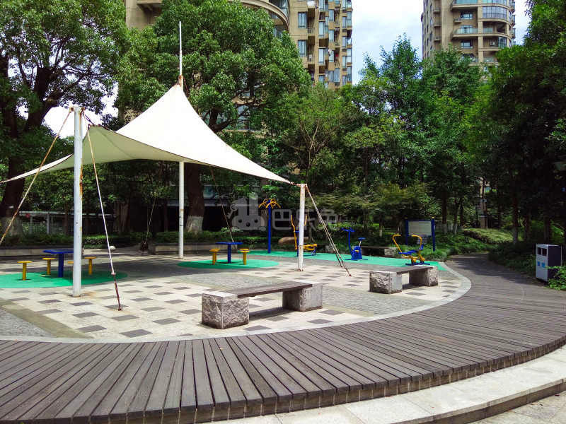 红街公寓（小区）18243901周边环境图6