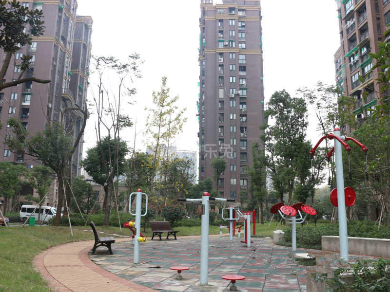 吉兴公寓18098706周边环境图5