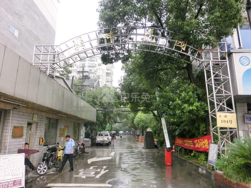 溪畔花园13536379周边环境图9