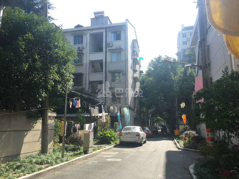 溪畔花园13536379周边环境图11