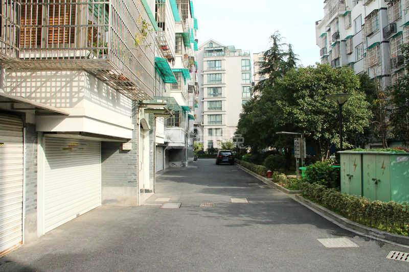 长兴苑小区18320298周边环境图15