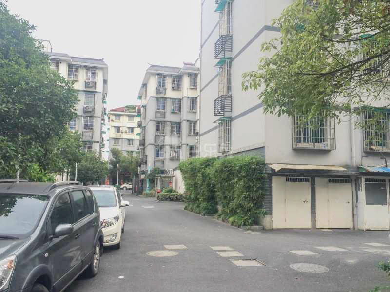 长兴苑小区18320298周边环境图1