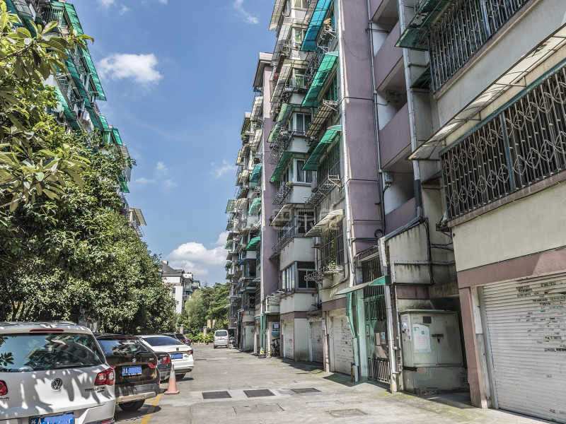 柳浪阁6084843周边环境图0