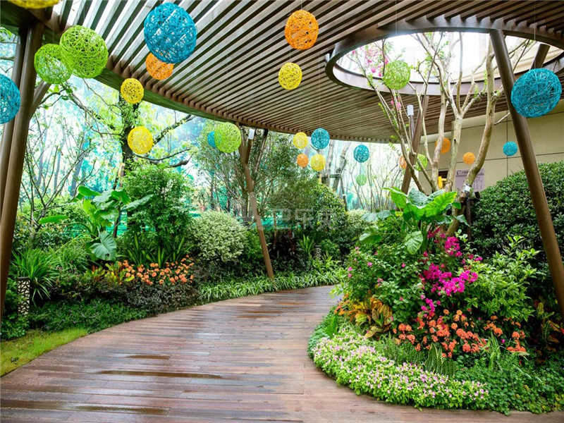 龙湖水晶郦城（春森俪湾）15638866周边环境图12