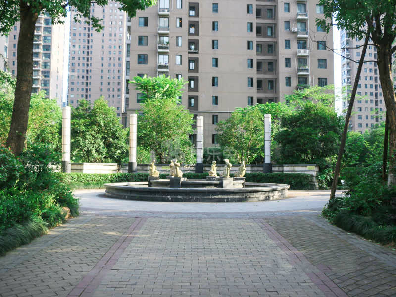 和谐嘉园南苑18470132周边环境图14