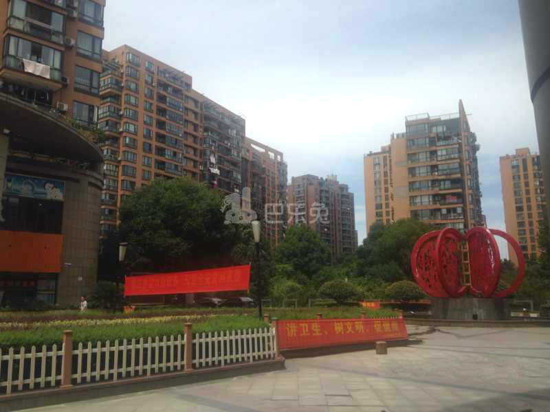 红苹果家园18304408周边环境图2