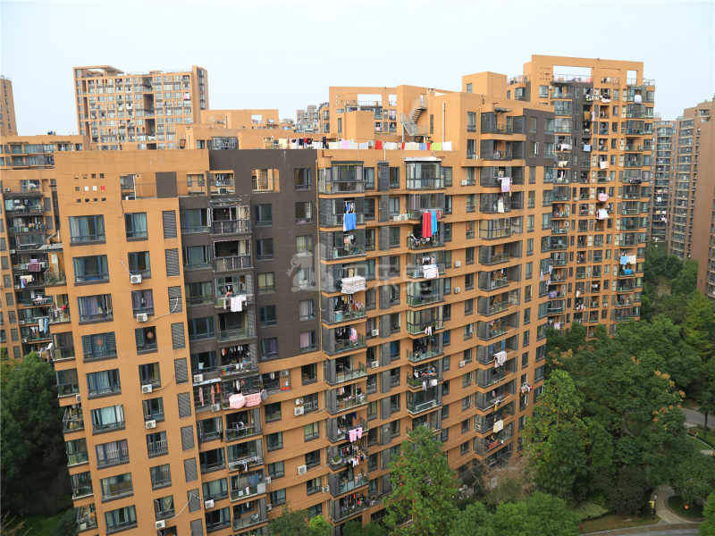 红苹果家园18304408周边环境图5