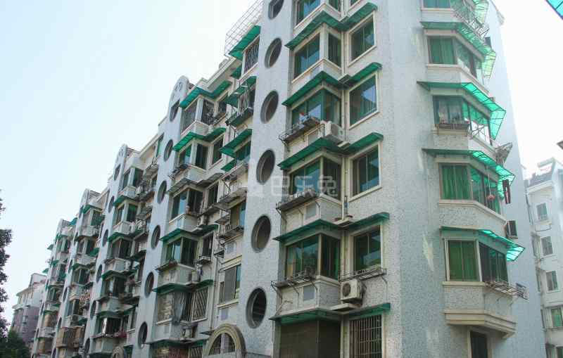 中兴公寓18715757周边环境图3