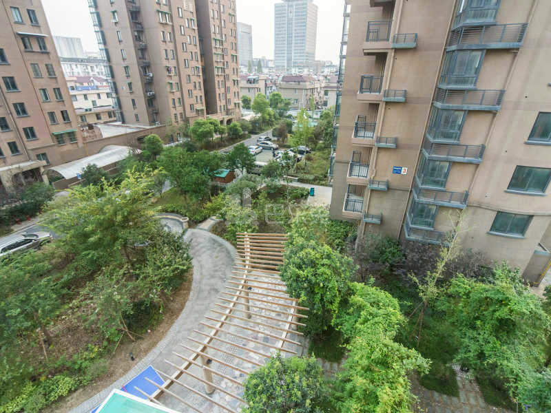 翠苑逸景湾18369715周边环境图4