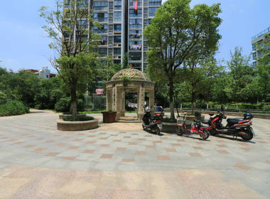 江雁依山郡花园 3室0厅0卫