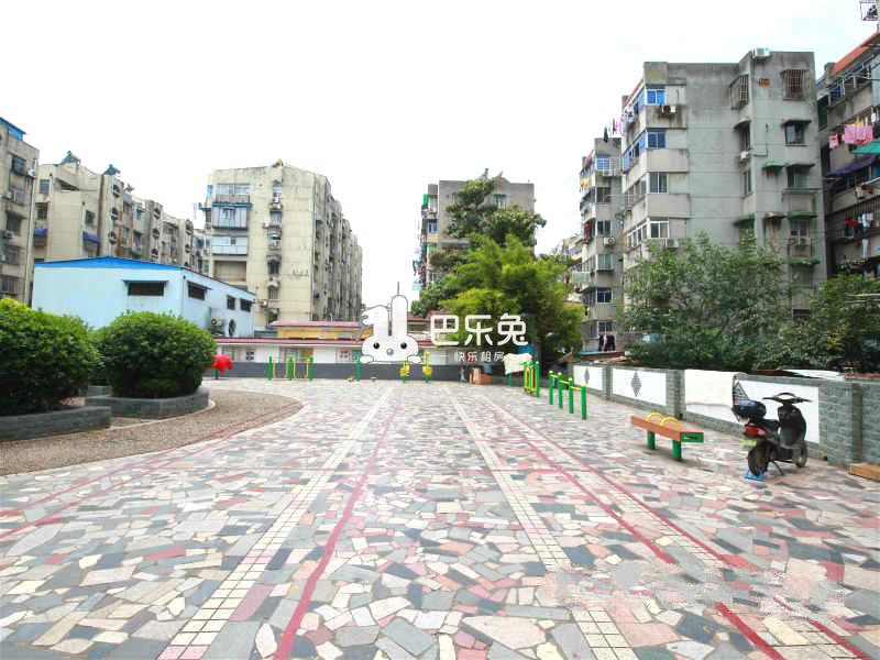 来凤小区