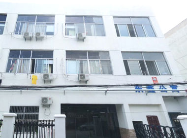 东鑫公寓 1室0厅1卫