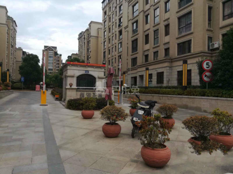 恒滕悦湖花苑14410632周边环境图0