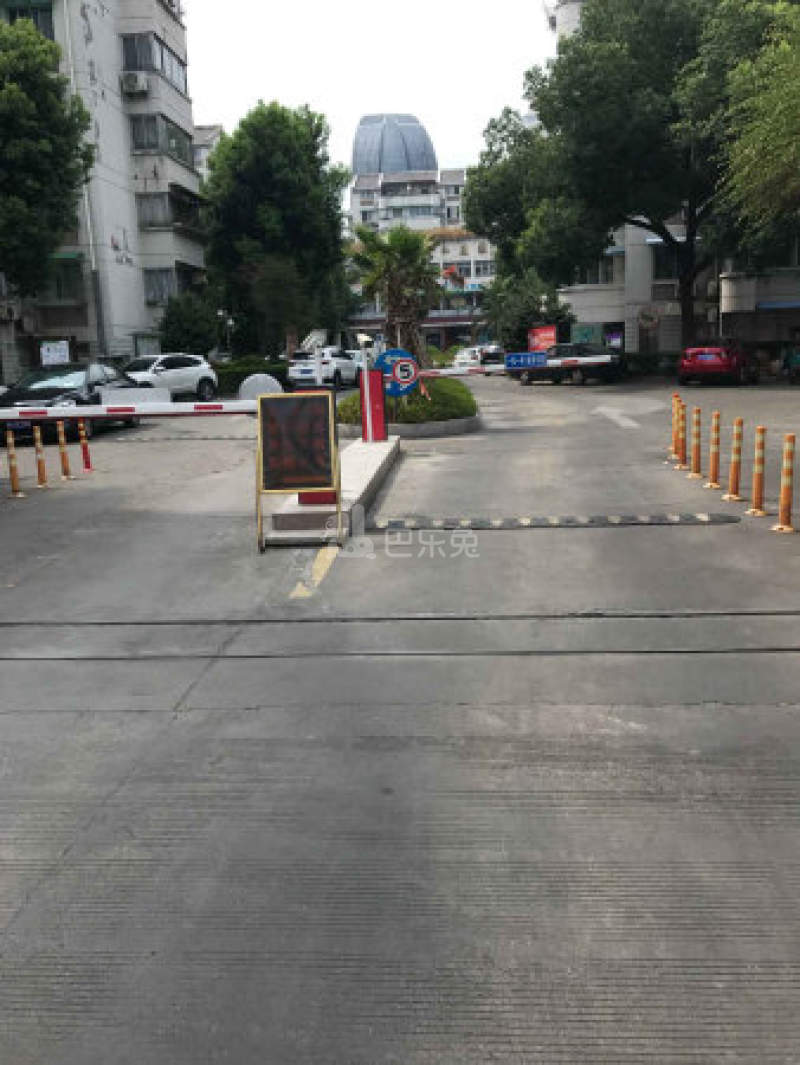 春江花园18381002周边环境图1