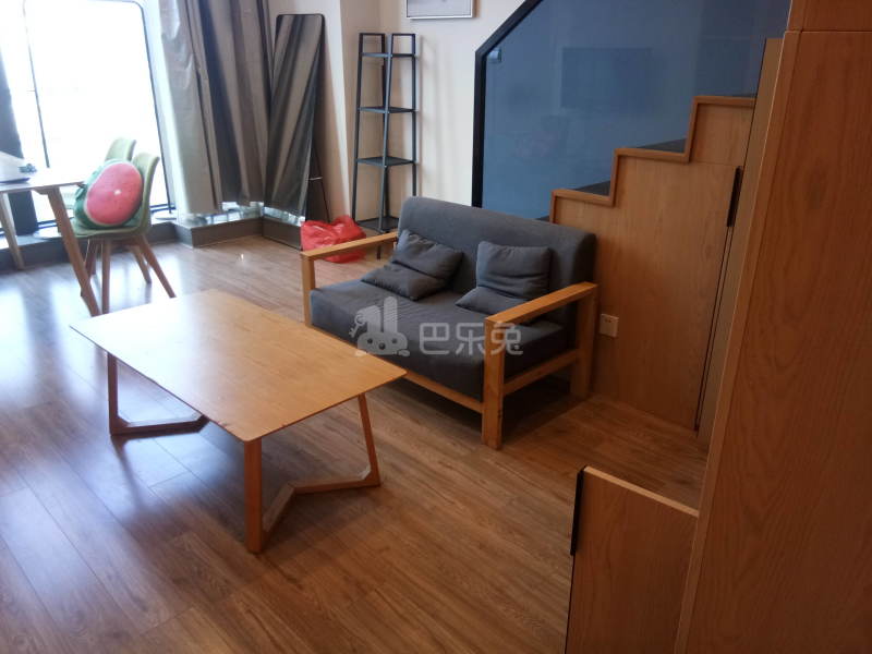 绿地旭辉城10000657客厅图7