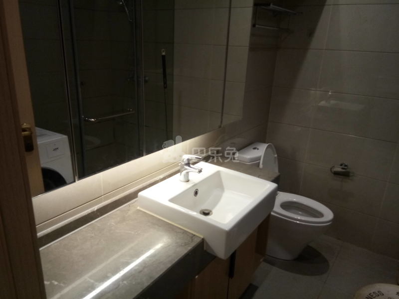 绿地旭辉城10000657卫生间图10