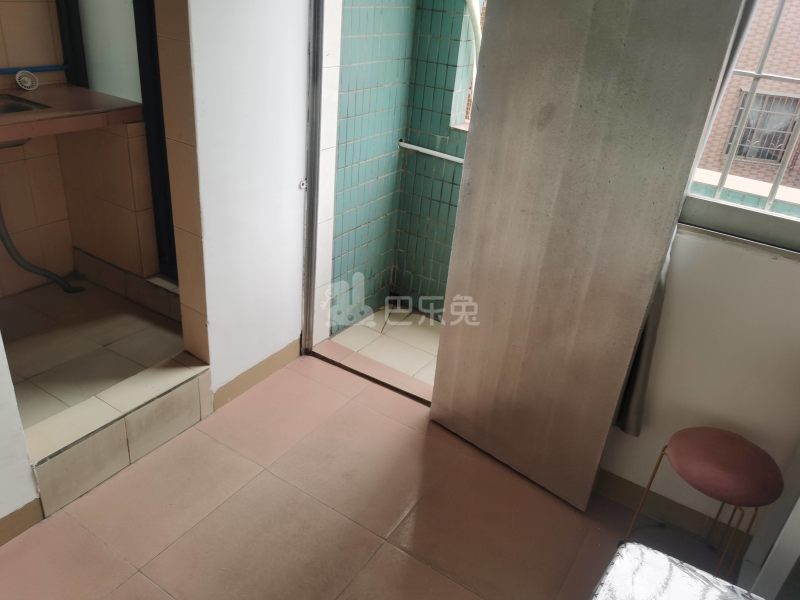 植村五路东二区一巷8号10000883卧室图1