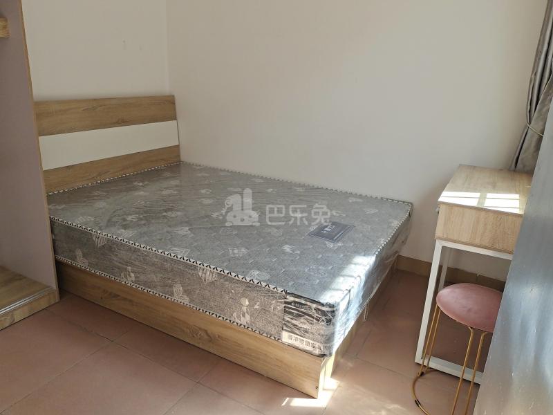 植村五路东二区一巷8号10000887卧室图2