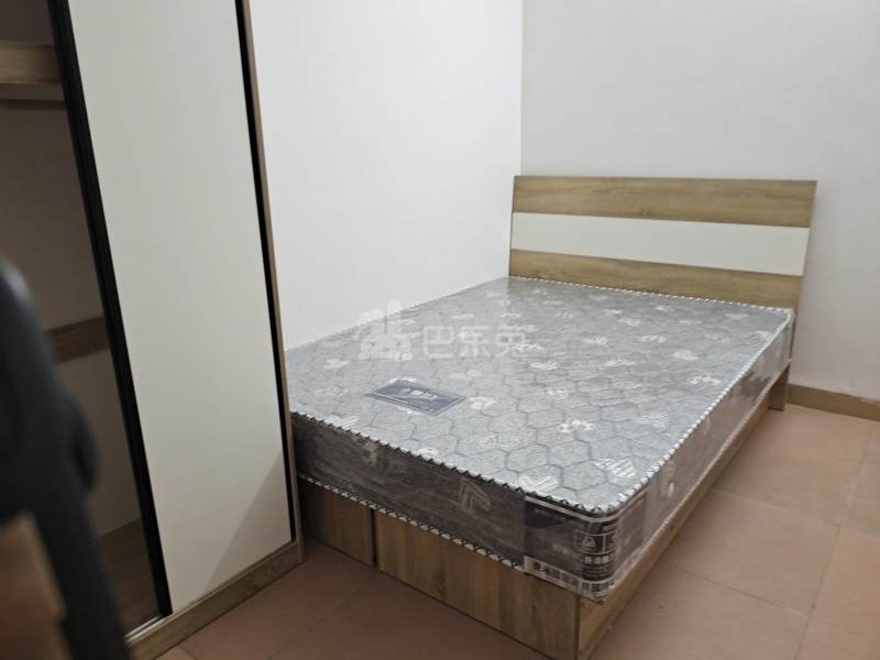 植村五路东二区一巷8号10000889卧室图2