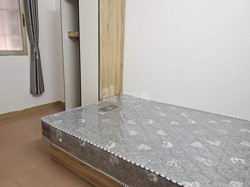 植村五路东二区一巷8号10000889卧室图0