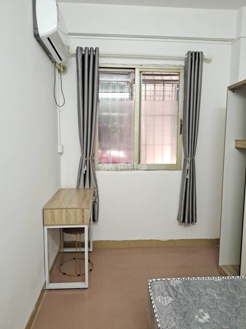 植村五路东二区一巷8号10000889卧室图4