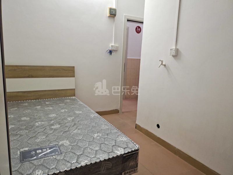 植村五路东二区一巷8号10000889卧室图1