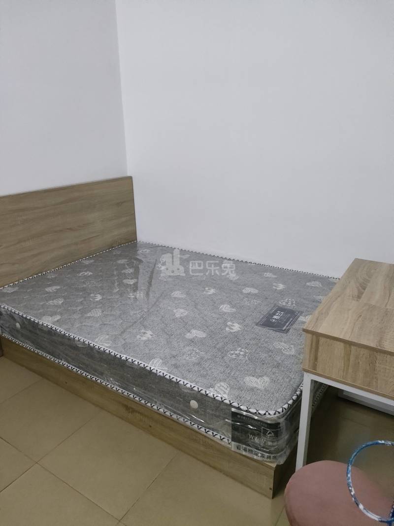 植村五路东二区一巷8号10000905卧室图0