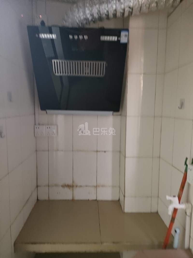 植村五路东二区一巷8号10000905厨房图6