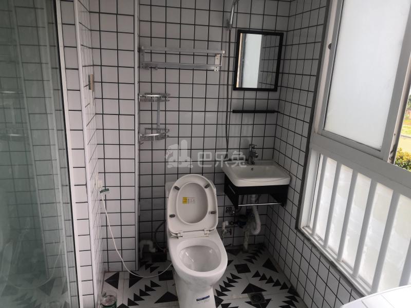 塘泾北苑10012232卫生间图5