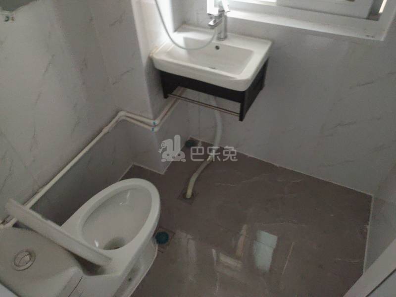 绿地象屿德馨嘉苑（苏河公园）10013001卫生间图8