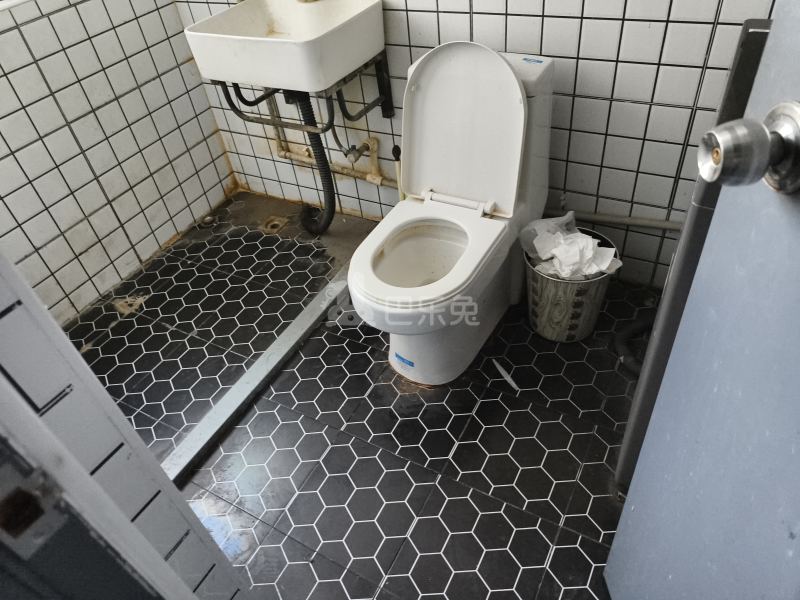 匡巷二村17094770卫生间图13
