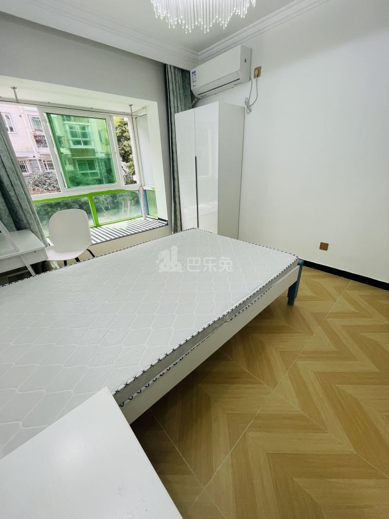 丽和苑10032293客厅图1