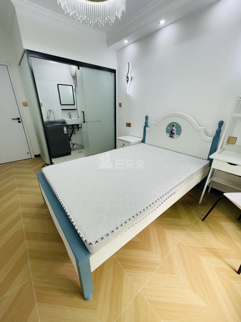 丽和苑10032293客厅图2