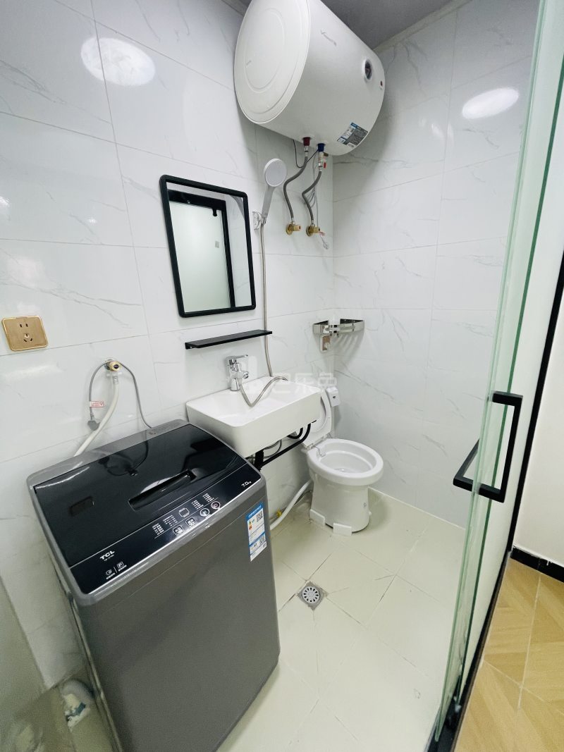 丽和苑10032293客厅图4