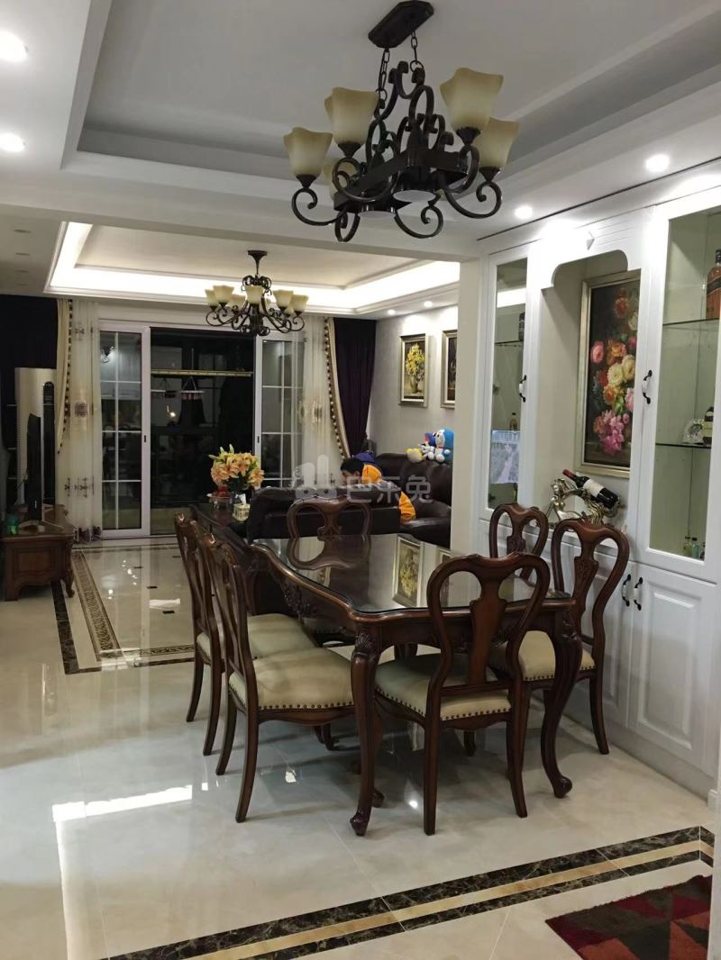 秋月朗庭10033540客厅图3