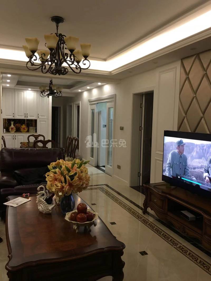 秋月朗庭10033540客厅图4