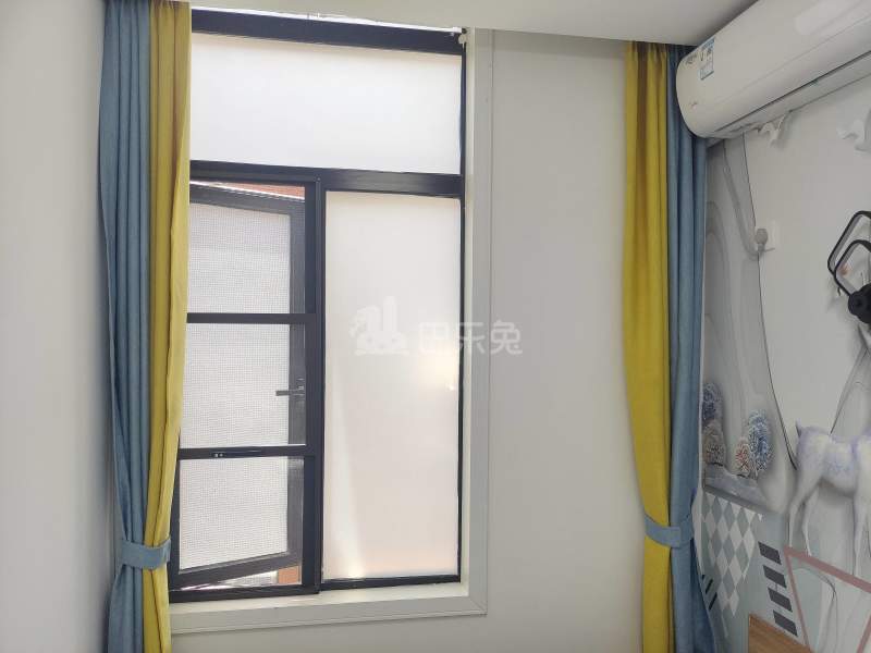 骏丰嘉天下10041225卧室窗户图8