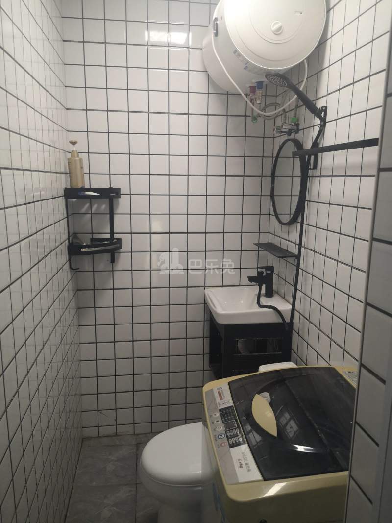 阳光苑一区10041456卫生间图6